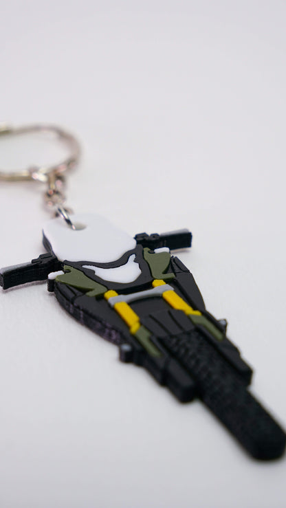 Κοντινό πλάνο του 3D printed μπρελόκ Honda CB500X σε λαδί έκδοση πάνω σε καθαρό λευκό φόντο, που αναδεικνύει τις λεπτομέρειες της εκτύπωσης